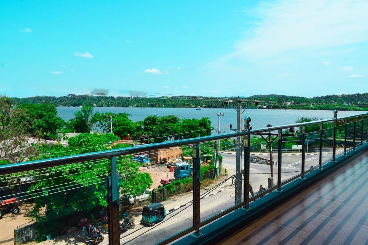Holiday Villa 亭可马里 外观 照片