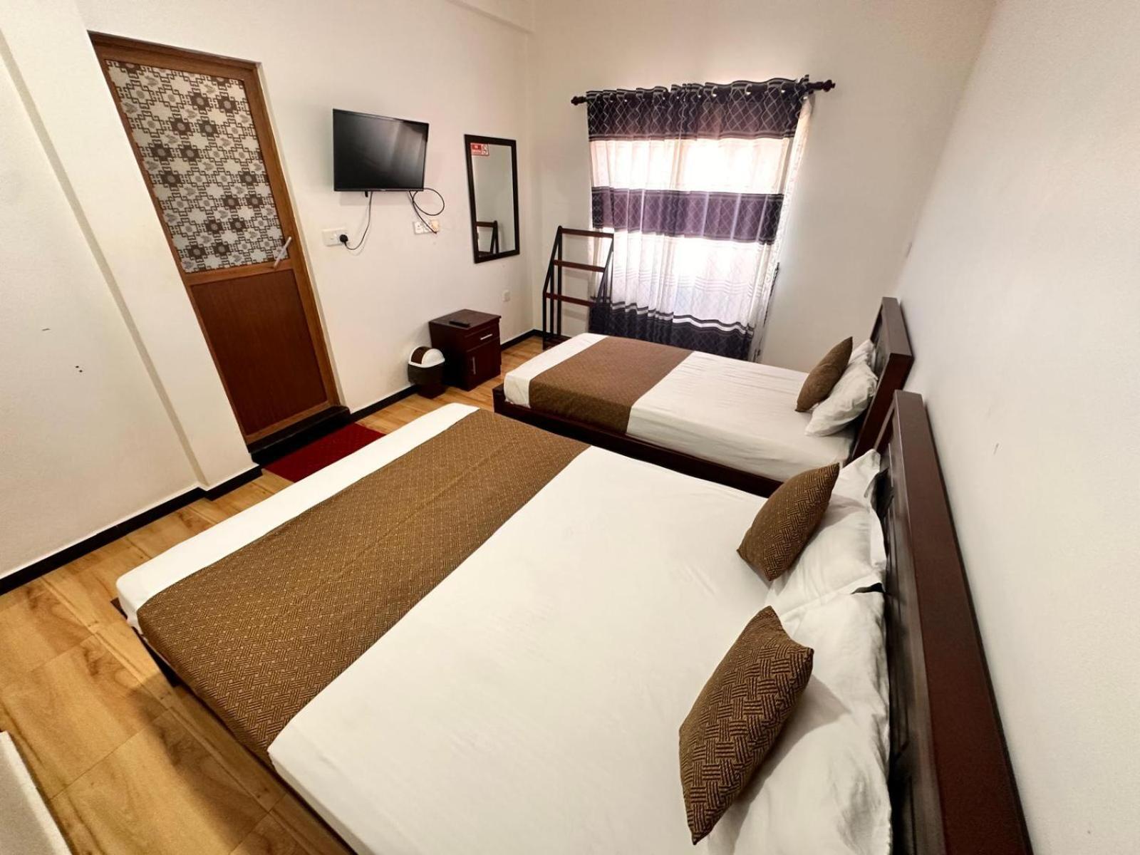 Holiday Villa 亭可马里 外观 照片