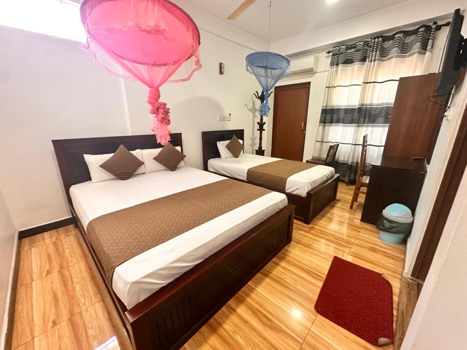 Holiday Villa 亭可马里 外观 照片