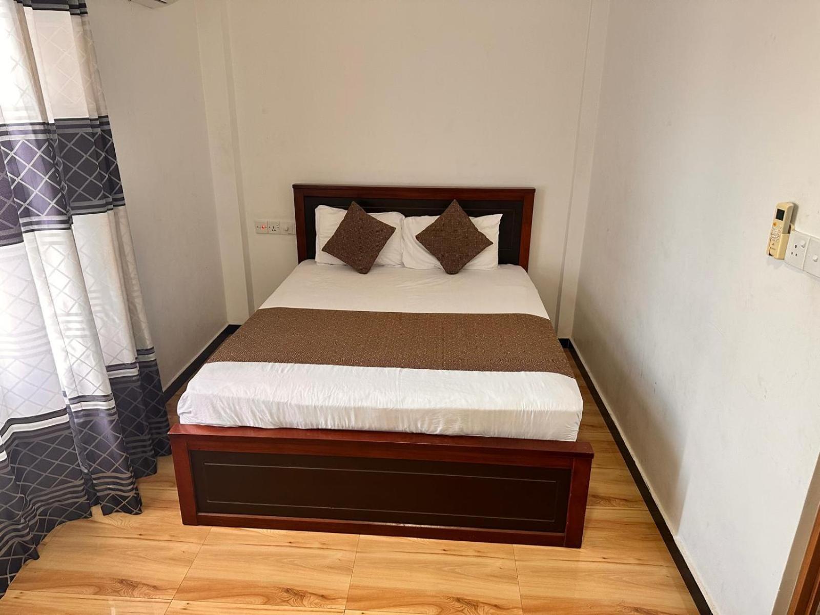 Holiday Villa 亭可马里 外观 照片