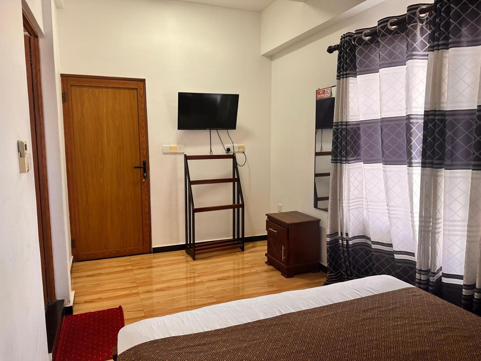 Holiday Villa 亭可马里 外观 照片