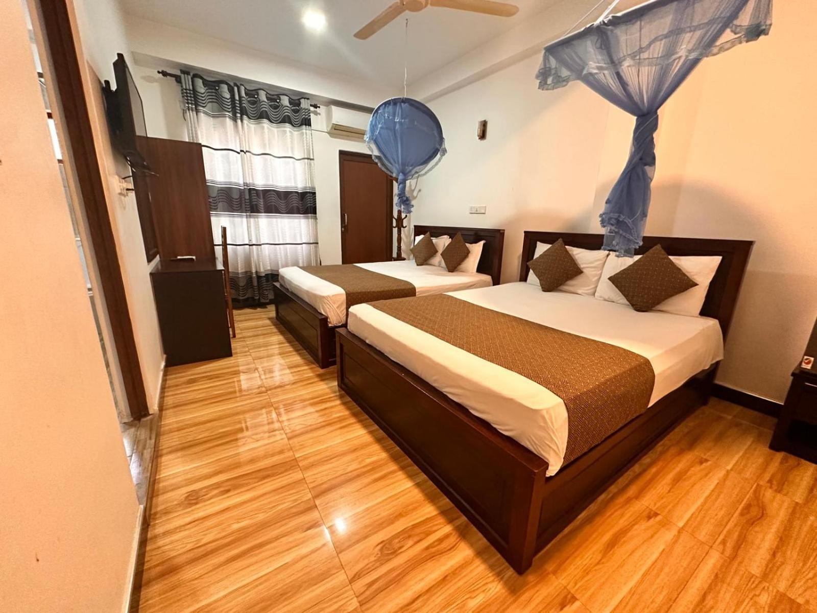 Holiday Villa 亭可马里 外观 照片