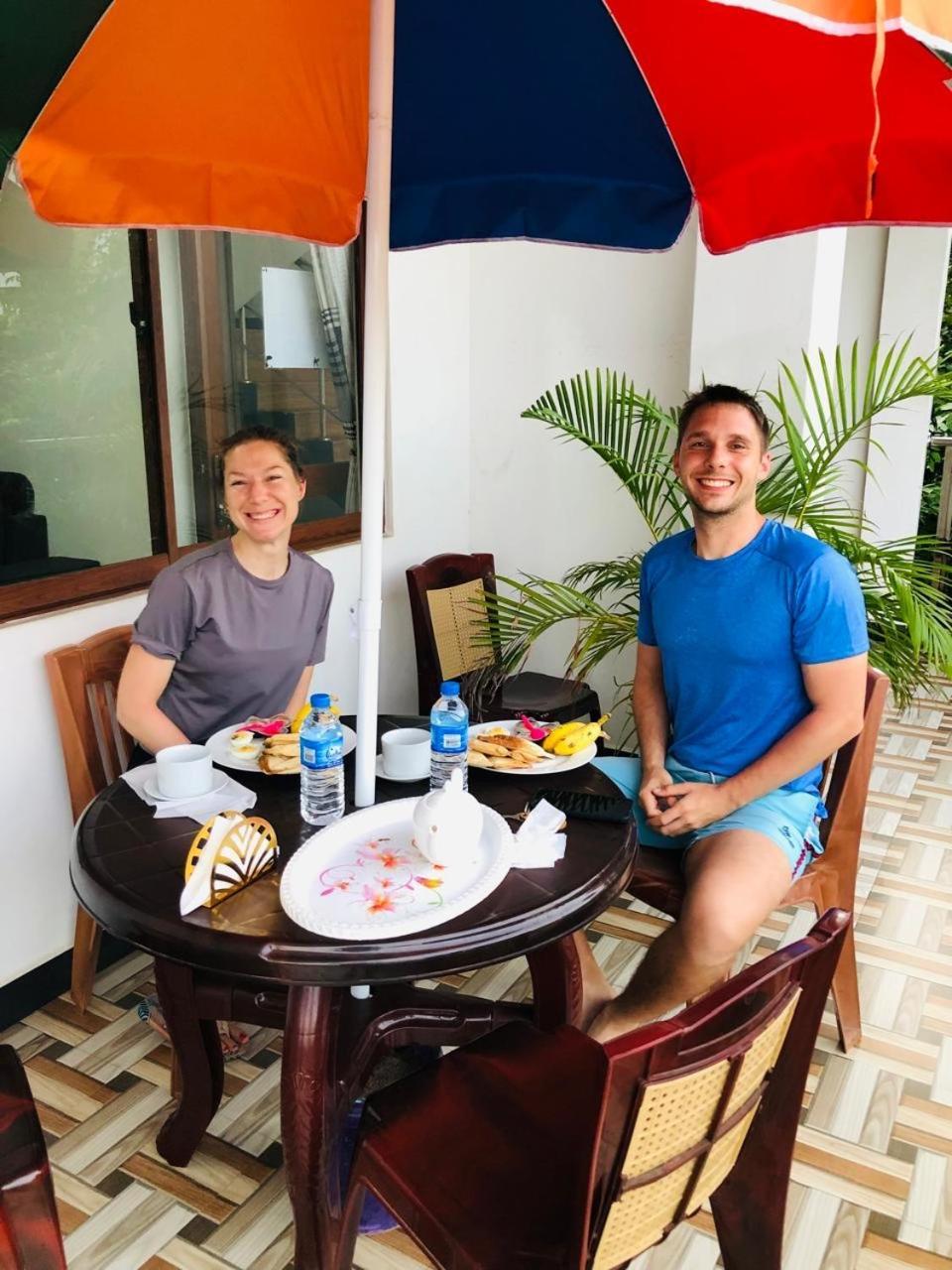 Holiday Villa 亭可马里 外观 照片